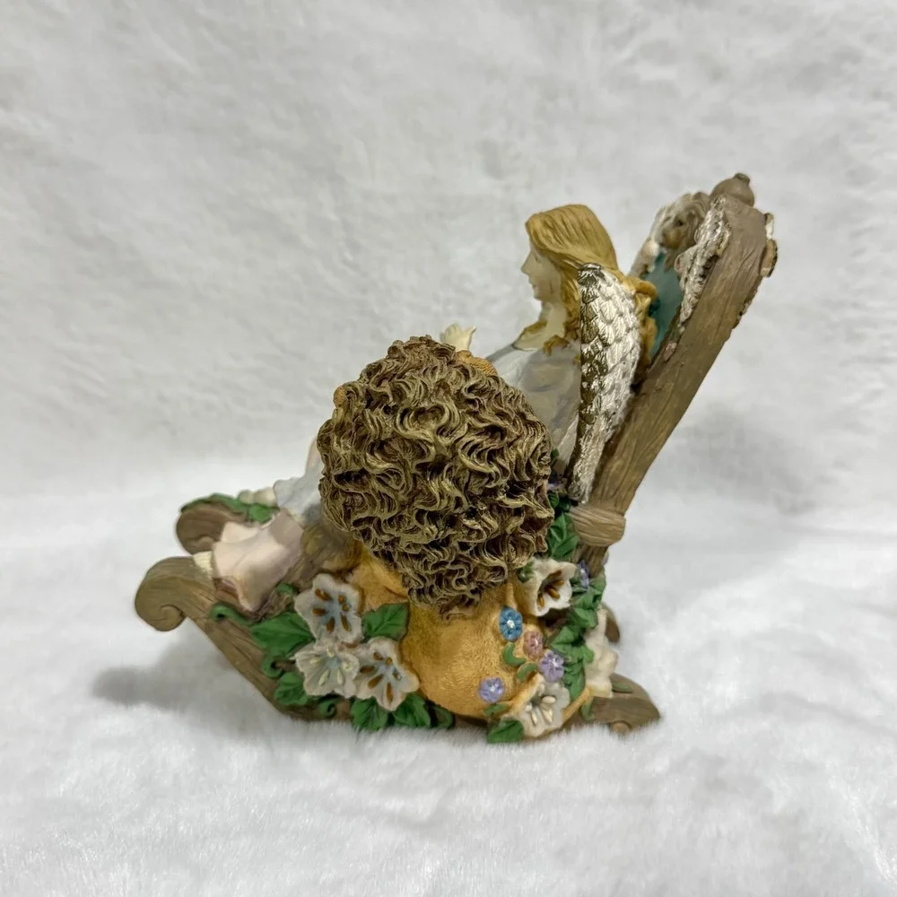 N/A intricate ornate seated